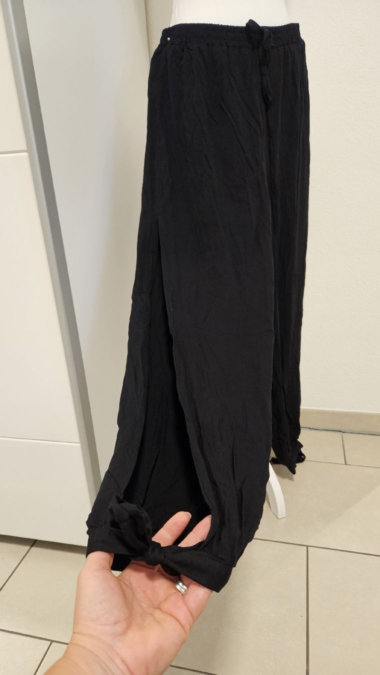 Hosen: Hose schwarz mit Schlitz Gr. L – Neu und originalverpackt aus Schaan von car_wrv2 1