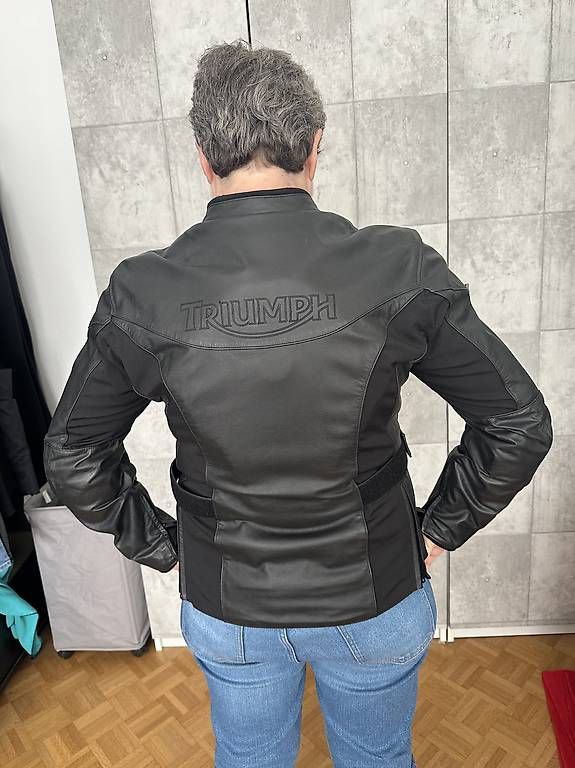 Giacche: Leder-Motorrad Jacke – Usato da Allschwil venduto da Dino54 1