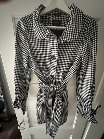 Commas Trench Coat, Size 36, Chic Gingham Pattern, Spring!🏁