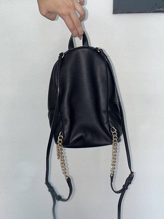 Victoria's Secret Rucksäcke: VICTORIA'S SECRET - MINI SAC À DOS NOIR MATELASSÉ – Gebraucht aus Constantine von san_nmr2 3