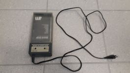 PHILIPS Universal NiCd Battery Charger PNC200