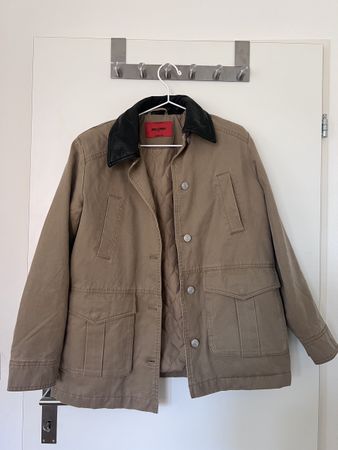 Amisu Garment Jacke, Grösse 34, beige mit Lederimitat Kragen