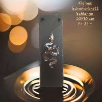Glitzernde Schlange auf Schiefer Handgefertigt