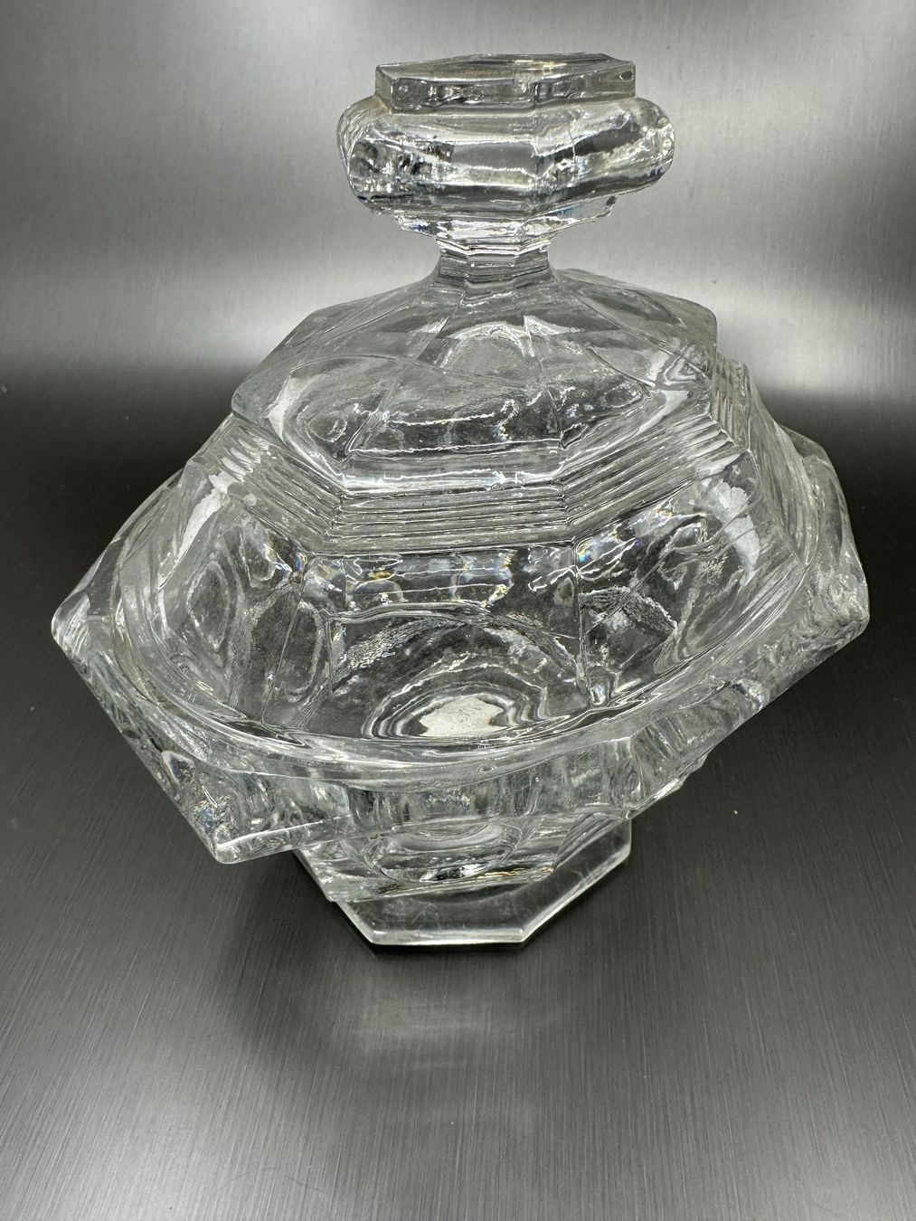 Ciotole: Glasschale mit Deckel, Oval,  Scheint älter zu sein, teile g – Usato da Arisdorf venduto da Liquidus 7