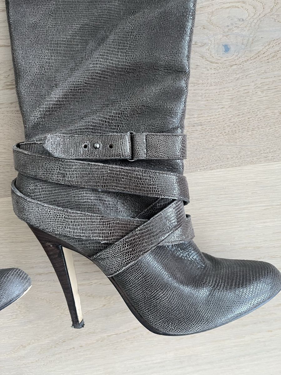Scarpe da donna: Wunderschöne dunkelbraune Stiefel, schimmernd, Grösse 38.5 – Usato da Pfäffikon SZ venduto da humming-bird 5