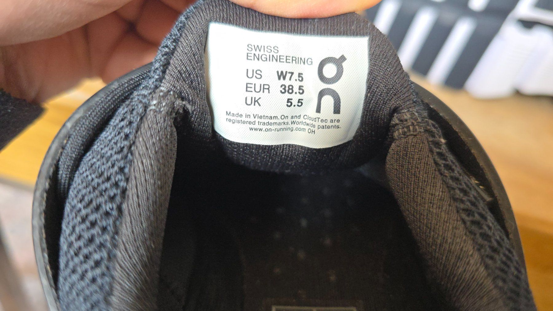 On Scarpe da uomo: ON schuhe EU 38.5 – Usato da Wallisellen venduto da theblacksheep 5