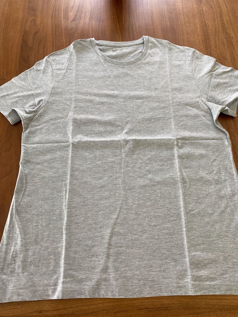 Burton T-shirt: T-Shirt von Burton Grösse L / hellgrau – Usato da Schwyz venduto da Trofana