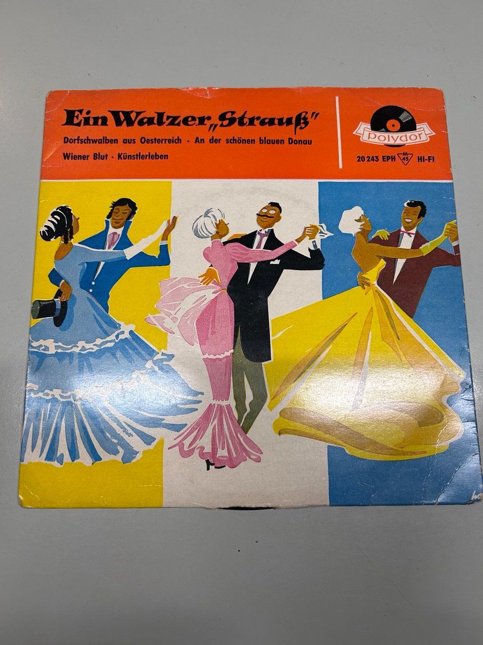 Dischi in vinile: 45 giri "Ein Walzer-'Strauß'", pubblicato nel 1958 – Usato da Giubiasco venduto da LorisVale 2
