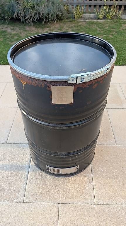 Griglie: BarrelQ inkl. Originalabdeckung – Usato da Niederlenz venduto da Griddle
