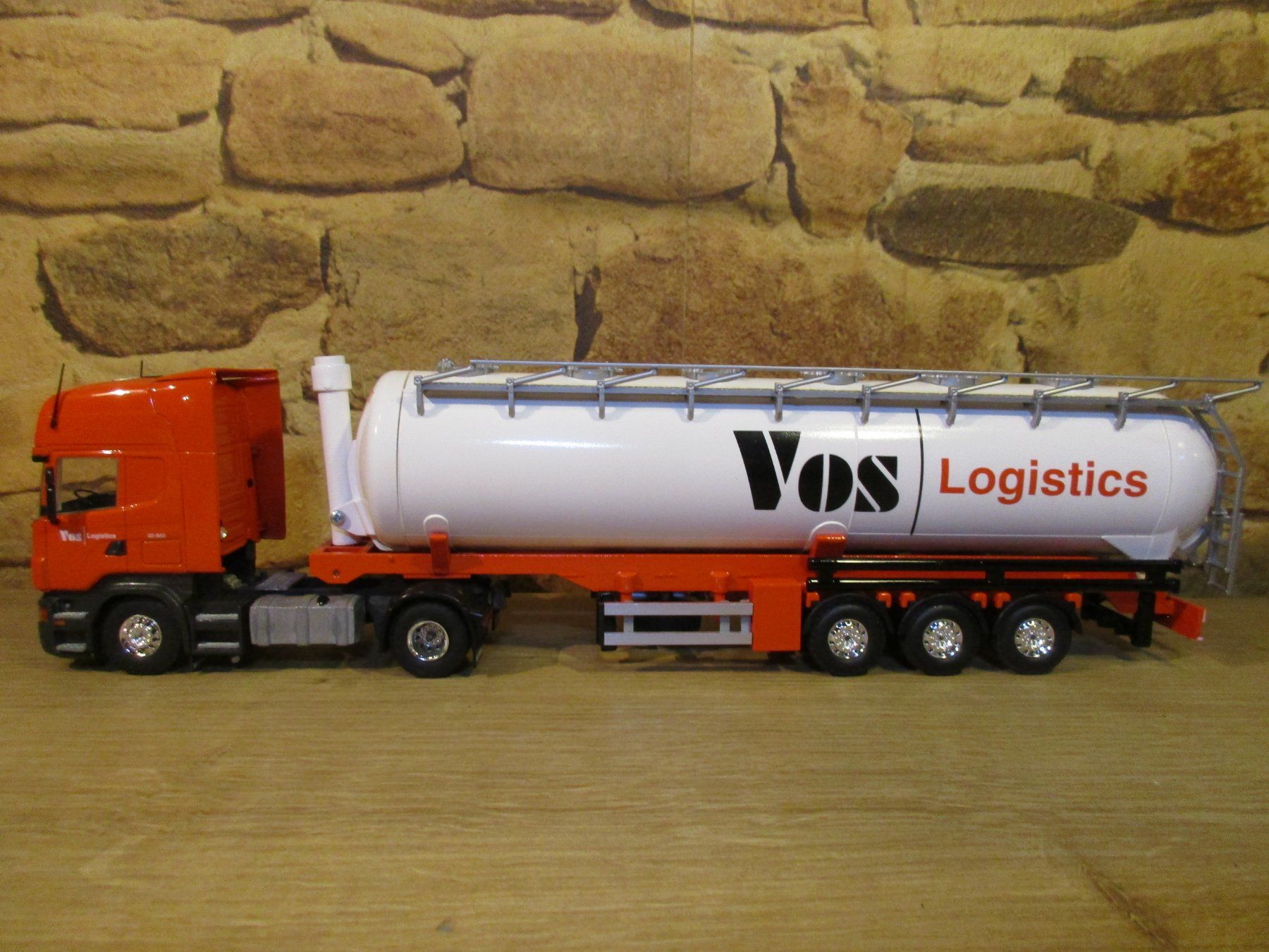 Tekno Modellautos: Tekno 1:50  Scania R   Vos Logistics – Gebraucht aus Ennetmoos von Truckdiver 3