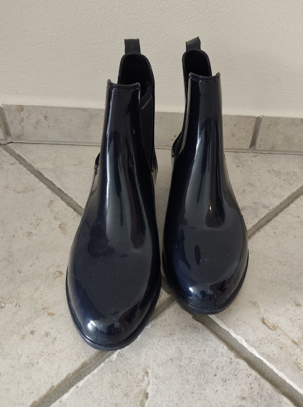Scarpe da donna: Gummistiefel  – Usato da Chur venduto da Rodanisa 2