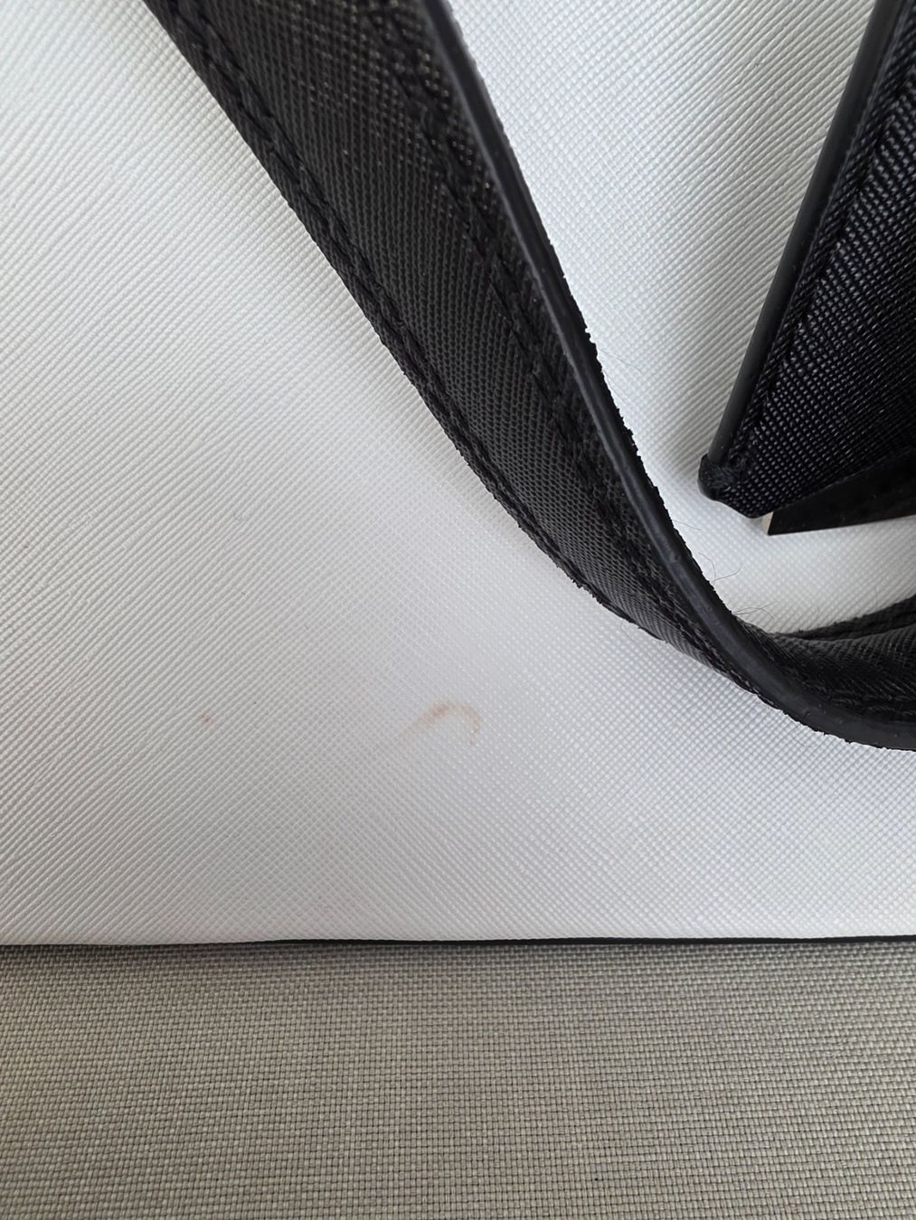 Guess Taschen für Damen: Handtasche Guess weiss Leopardmuster – Gebraucht aus Goldach von Gusi60 3