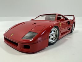Ferrari F40 1:18, rot, BBURAGO 