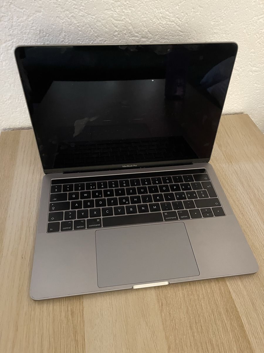 Apple Notebook: MacBook Pro 2016/2017 akku defecte  – Difettoso da Biel/Bienne venduto da ham_wf9n 1