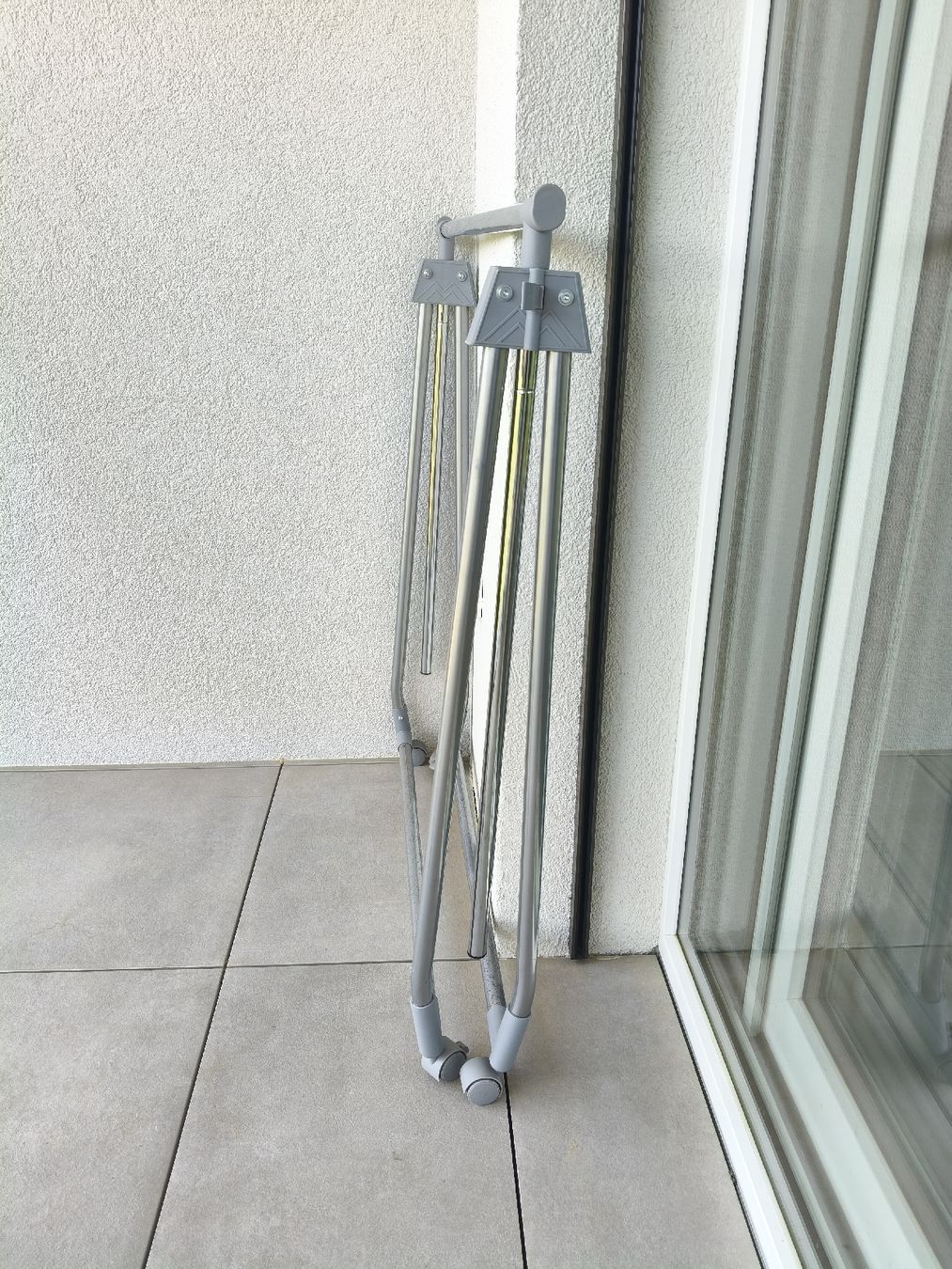 Guardaroba: Stander porte-habits réglable – Usato da Monthey venduto da lesaffairesdecamille 2