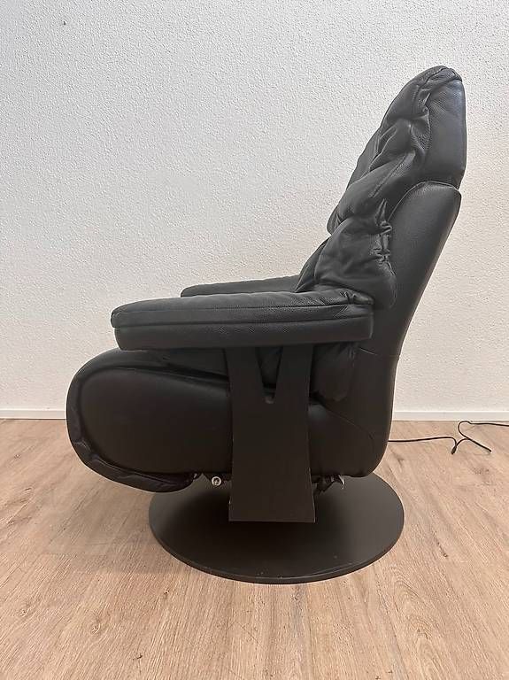 Poltrone: Moderner Relaxsessel mit Liegefunktion und USB-Anschluss – Usato da Obernau venduto da Arche_Noah_Brocki 3
