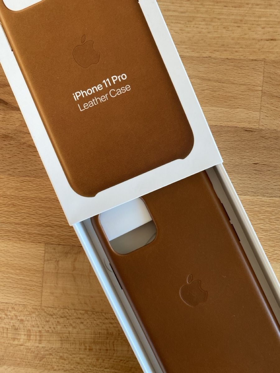 Apple Covers & Schutzfolien: Iphone 11 Pro Leder Hülle braun – Neu und originalverpackt aus Sarmenstorf von Luethycel