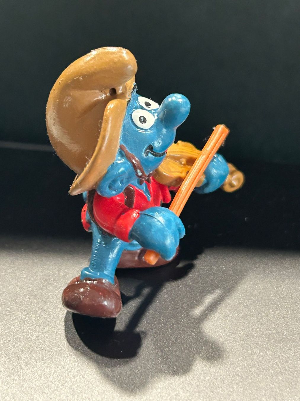 Schleich Statuette: Cowboy Schlumpf mit Geige – Usato da Bassersdorf venduto da Shelby70 3