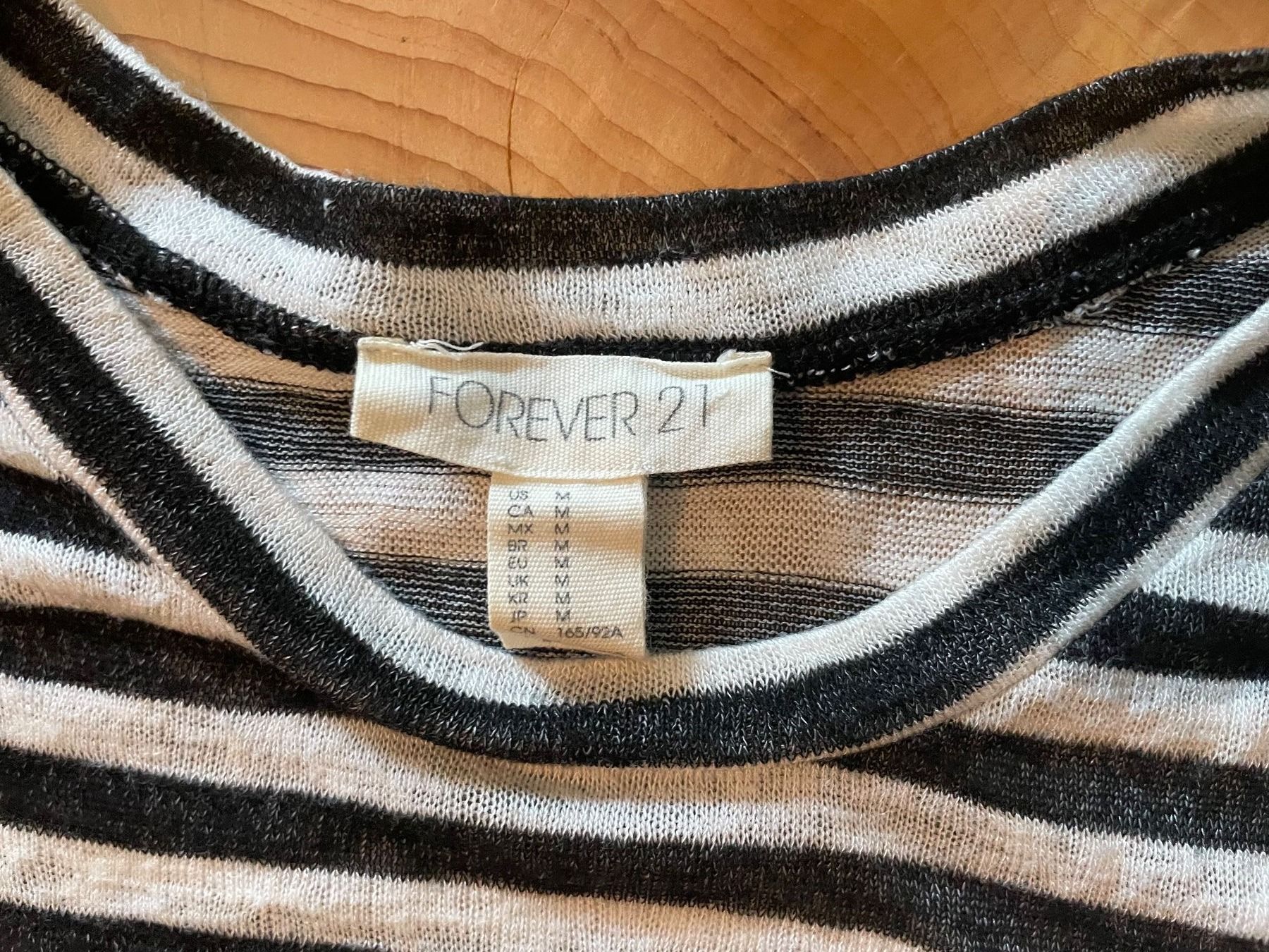 Tops: Ärmelloses, gestreiftes Top Gr. M / Débardeur rayé – Gebraucht aus Zürich von AnnaSa 5