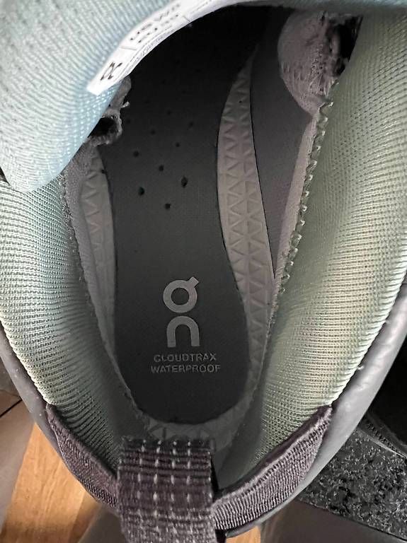 On Herrenschuhe: On Cloud Cloudtrax Waterproof W Black Grösse 39 Wanderschuhe – Gebraucht aus Arlesheim von FS_79 3