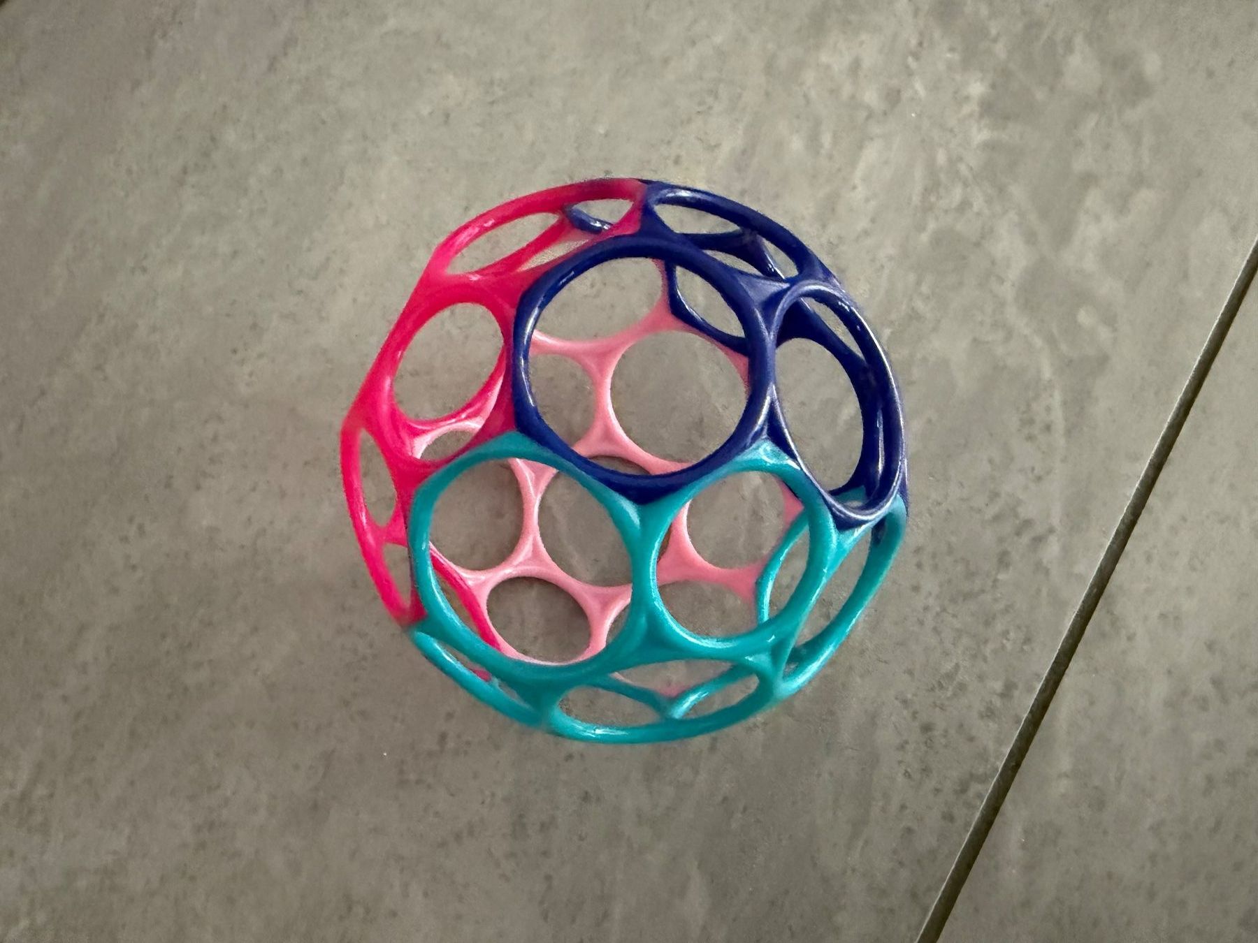 Spielzeuge: Oball Classic10 cm – Gebraucht aus Bülach von Loredana13