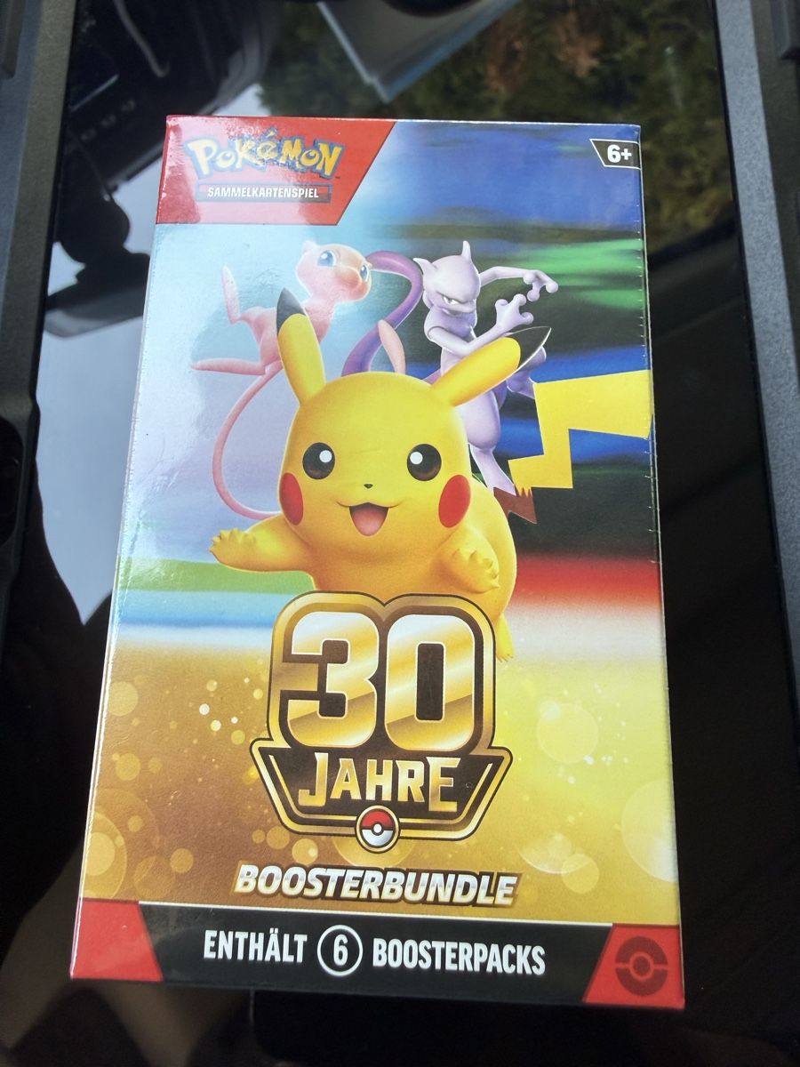 Pokémon Carte collezionabili: Pokémon 30th Celebration Booster Bundle - DE – Nuovo e nell'imballaggio originale da Bäretswil venduto da pat_v9b5