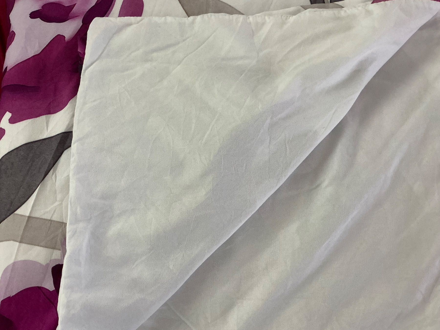 Biancheria da letto: 100% Polyester -  1 x BETTWÄSCHE - Duvet-Bezug – Usato da Bremgarten AG venduto da Streify 1