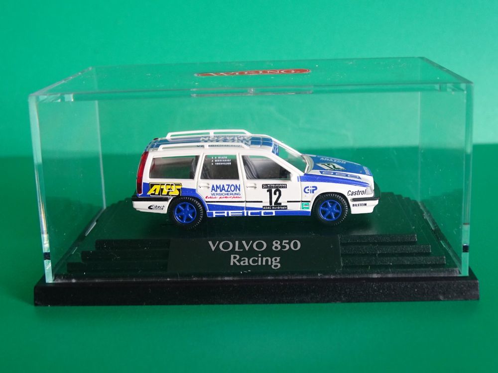 Modèle Réduit Volvo 850 Kombi Ambulance - Wiking - Échelle 1/87 - Comme Neuf - Occasion Collector