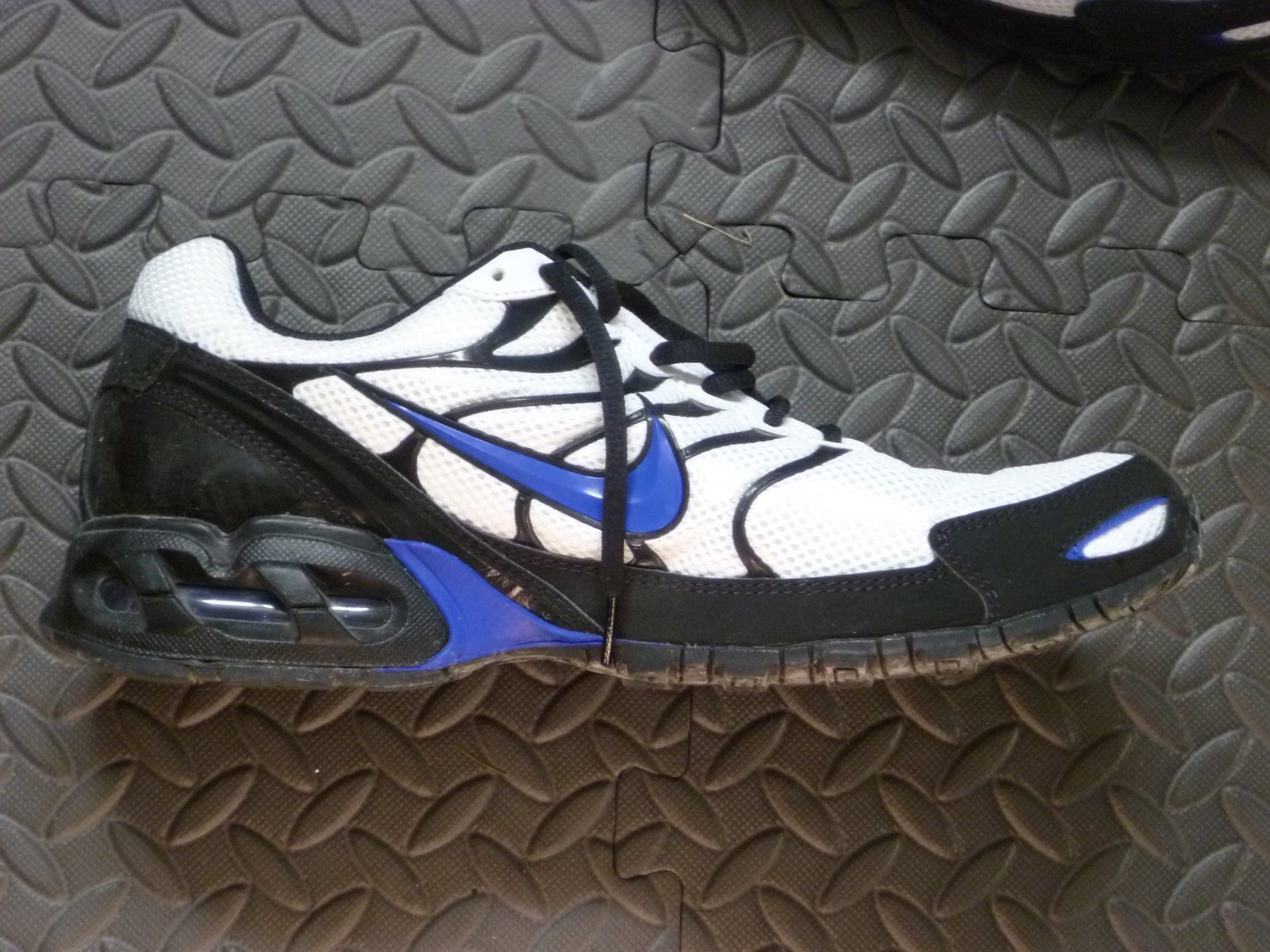 Nike Scarpe da uomo: Nike Sportschuhe Gr. 45 – Nuovo (secondo la descrizione) da Safenwil venduto da universum78 1