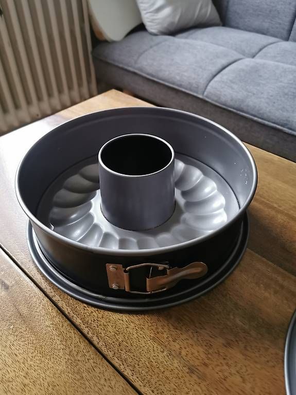 Moules à gâteaux: Kuchenform – D'occasion à Lenzburg par kgei 1