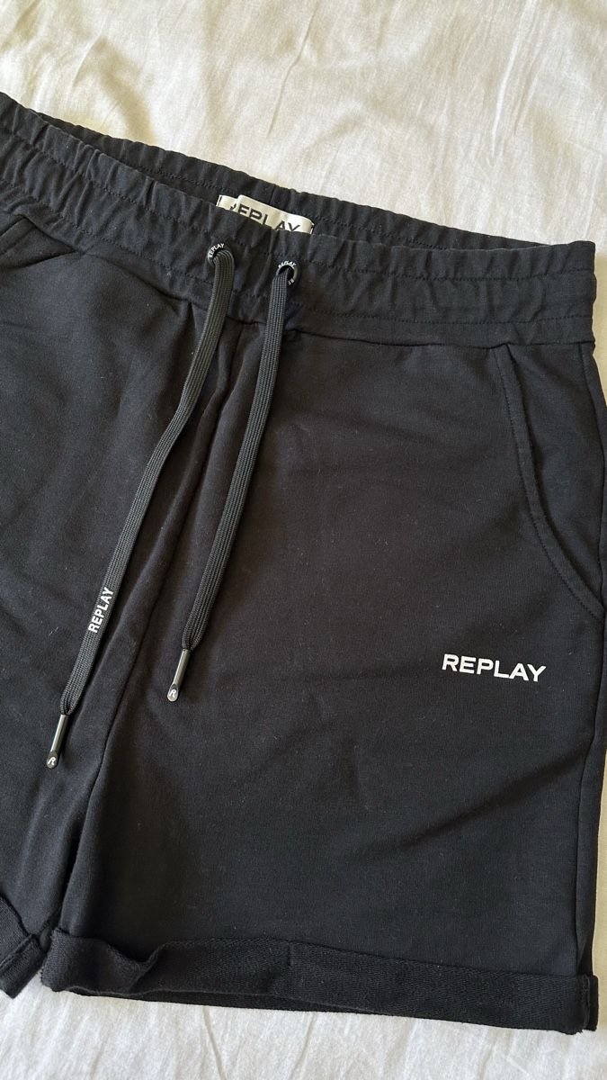 Replay Hosen: Pantaloncino REPLAY – Neu (gemäss Beschreibung) aus Viganello von macrilove 4