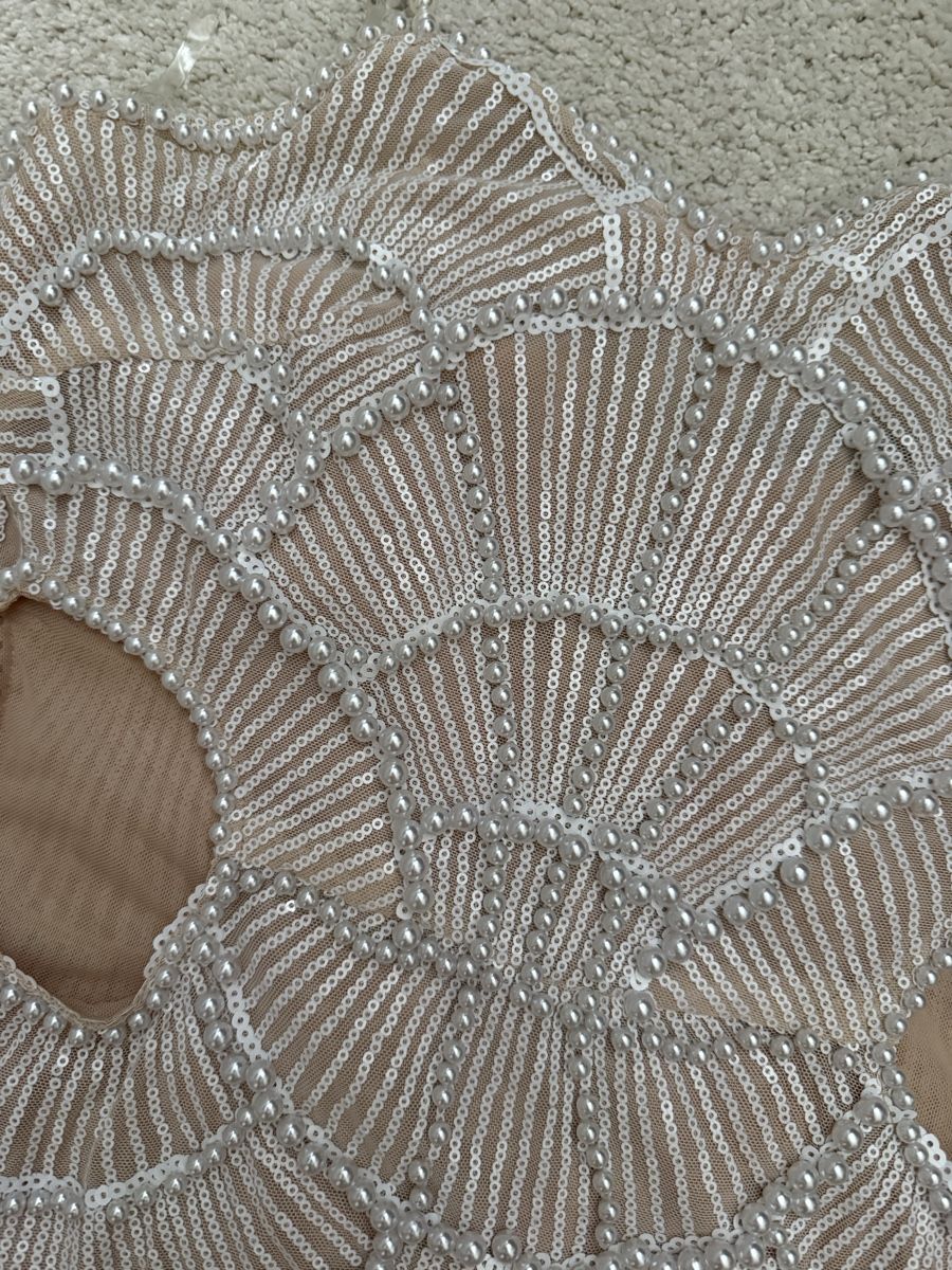 Vestiti: Kleid beige mit Perlen Grösse M neuwertig – Nuovo (secondo la descrizione) da Alpnach Dorf venduto da beauty87 1