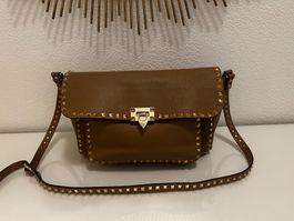 Valentino Garavani Rockstud Leder Beige Hardware Gold