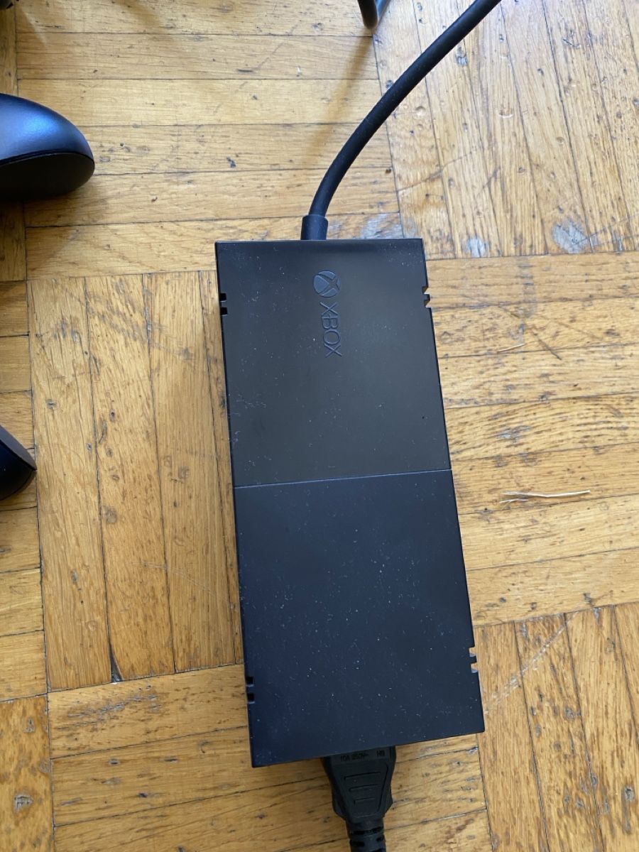 Microsoft Console: Console XBox one 500Go – Usato da Lausanne venduto da marcs3441 2