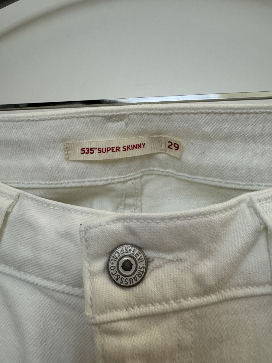 Levi's Jeans: Levi‘s Jeans Weiss – Usato da Aesch BL venduto da comven 1