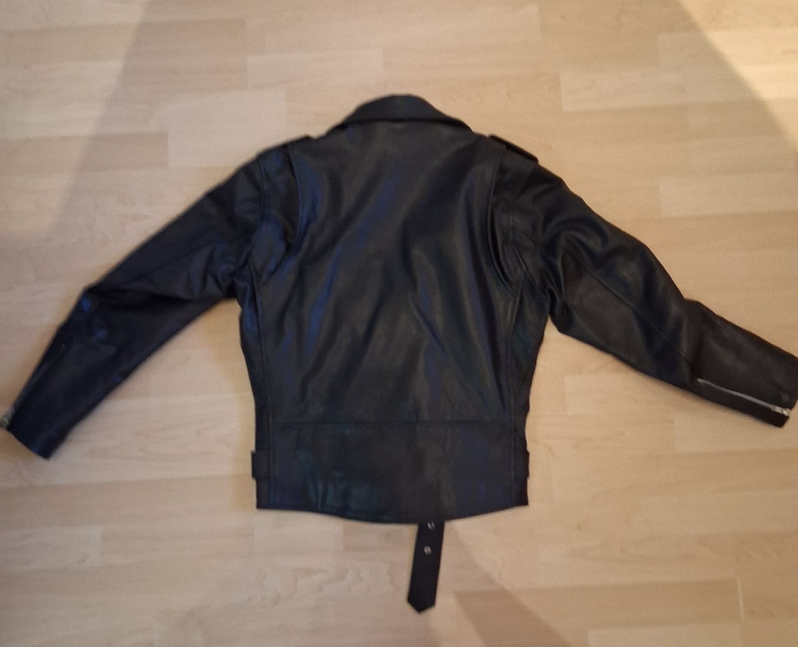 Vestes: Lederjacke "Classic Style" – D'occasion à Schänis par ManuJudge 1