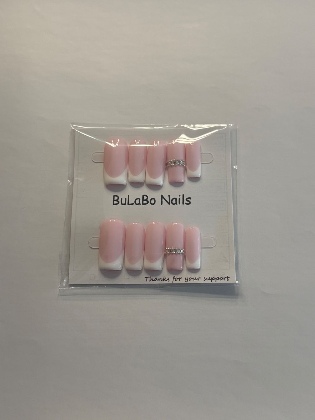 Ongles artificiels: Press On Nails – Neuf avec emballage d'origine à Baar par xata
