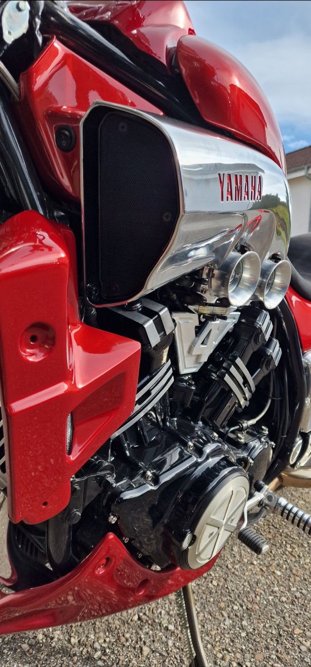 Yamaha Toutes les pièces détachées moto: YAMAHA V-MAX 1200 – D'occasion à Roggliswil par Bluro90 3