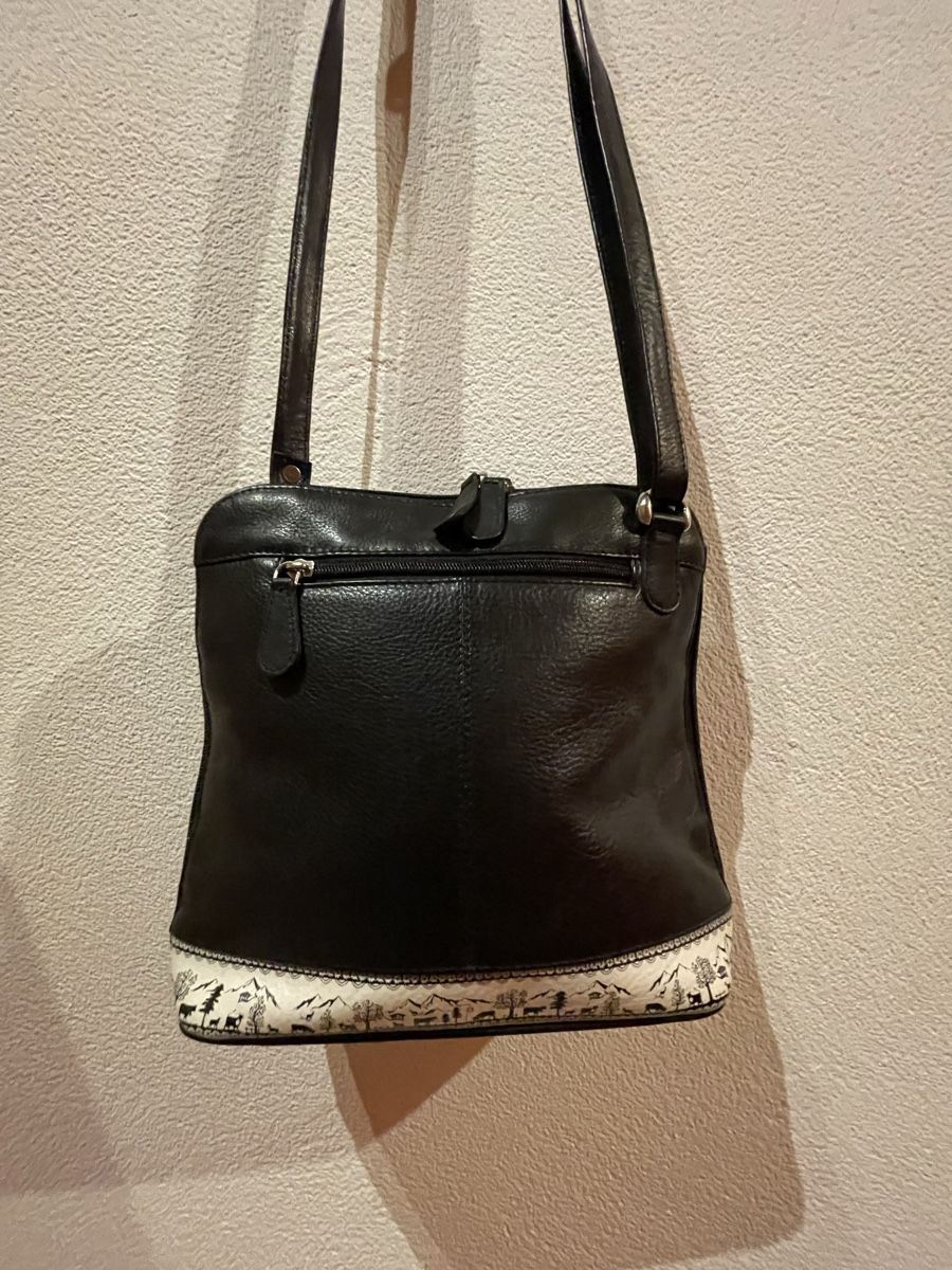 Borse da donna: Handtasche schwarz – Usato da Chur venduto da buc_6tcp 1