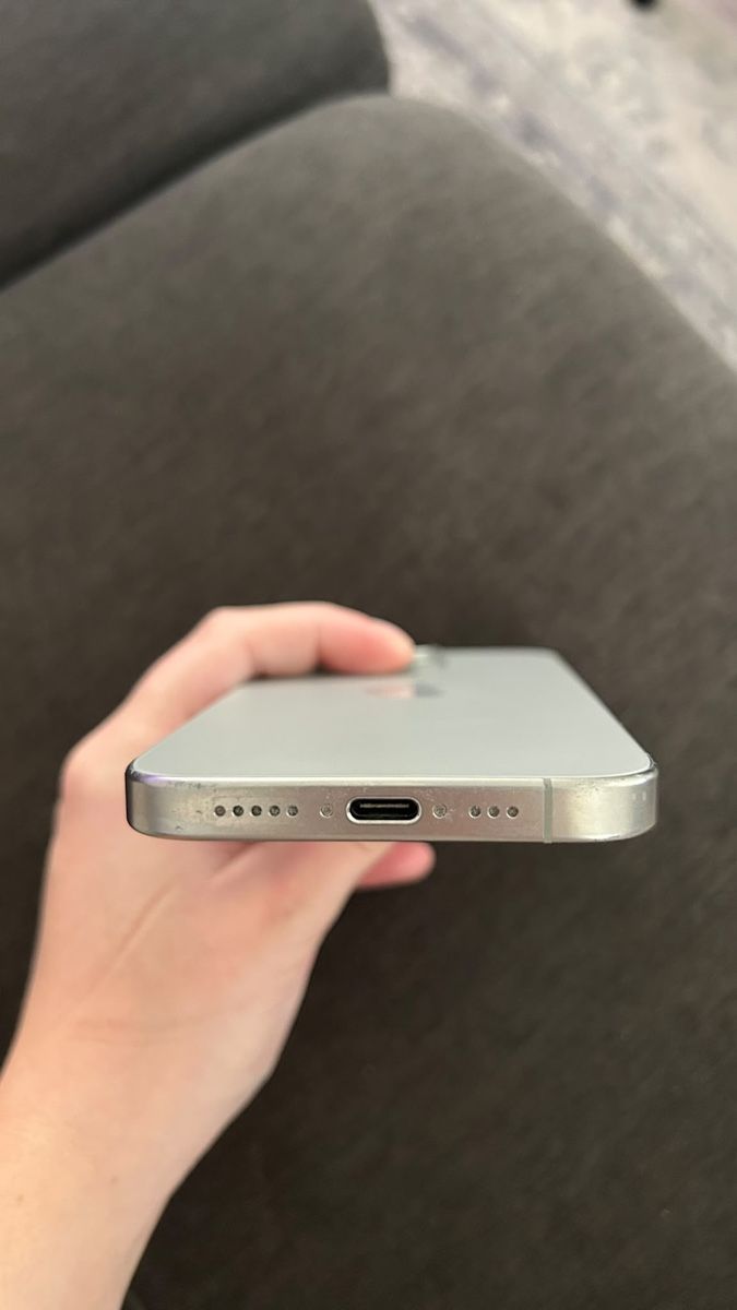 Apple Handys / Smartphones: Iphone 15 pro 128GB – Gebraucht aus Rorschach von med_cg8c 3