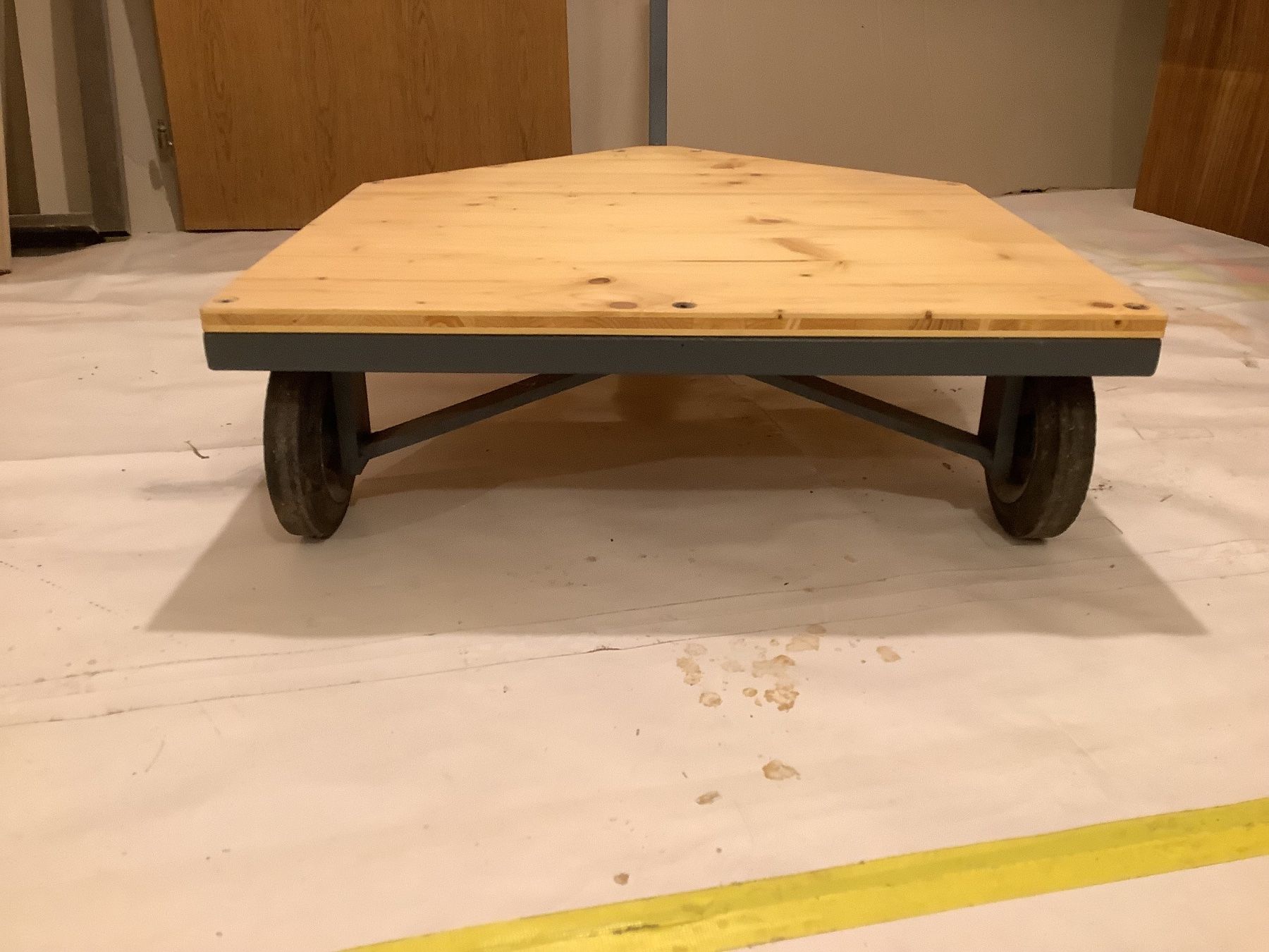 Carrelli di trasporto: Robuste Transport-Rollbrett / Rollwagen - Werkstatt Top! – Usato da Seuzach venduto da peli543 2