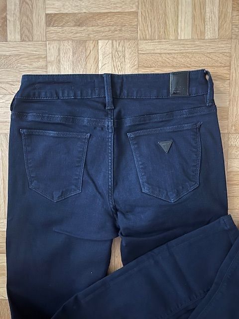Guess Jeans: "GUESS" Jeans Gr. 36 – Nuovo (secondo la descrizione) da Walenstadt venduto da ricamul 6