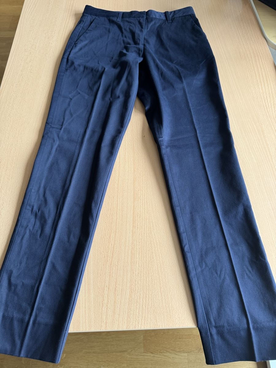 Gant Pantalons: Pantalon GANT Tech Prep bleu marine, Taille 36 – Neuf (Voir description) à Morges par sandy069 2