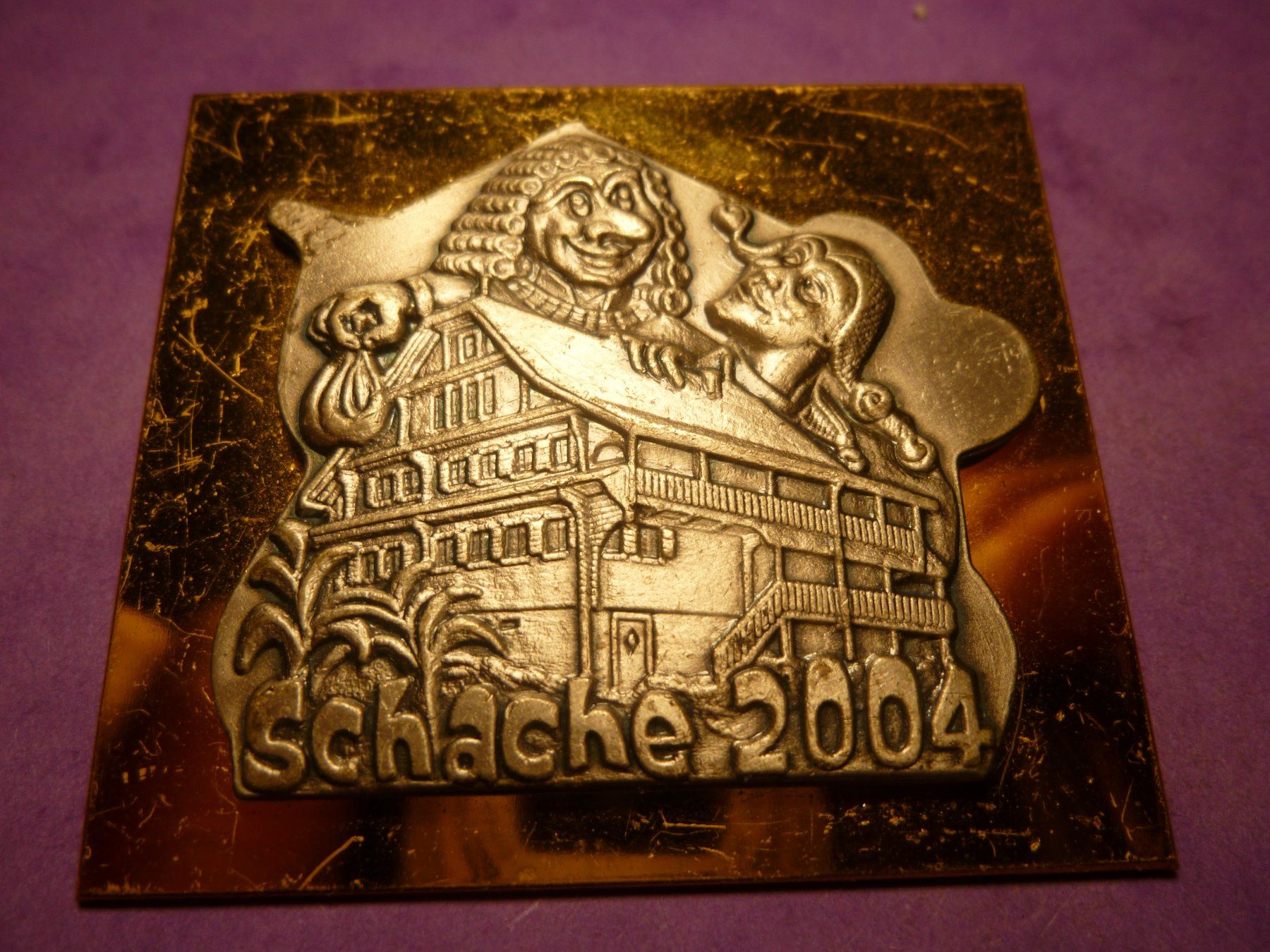 Plaquettes & Badges: SCHACHE 2004 GOLD – D'occasion à Ried (Muotathal) par Mandarin02