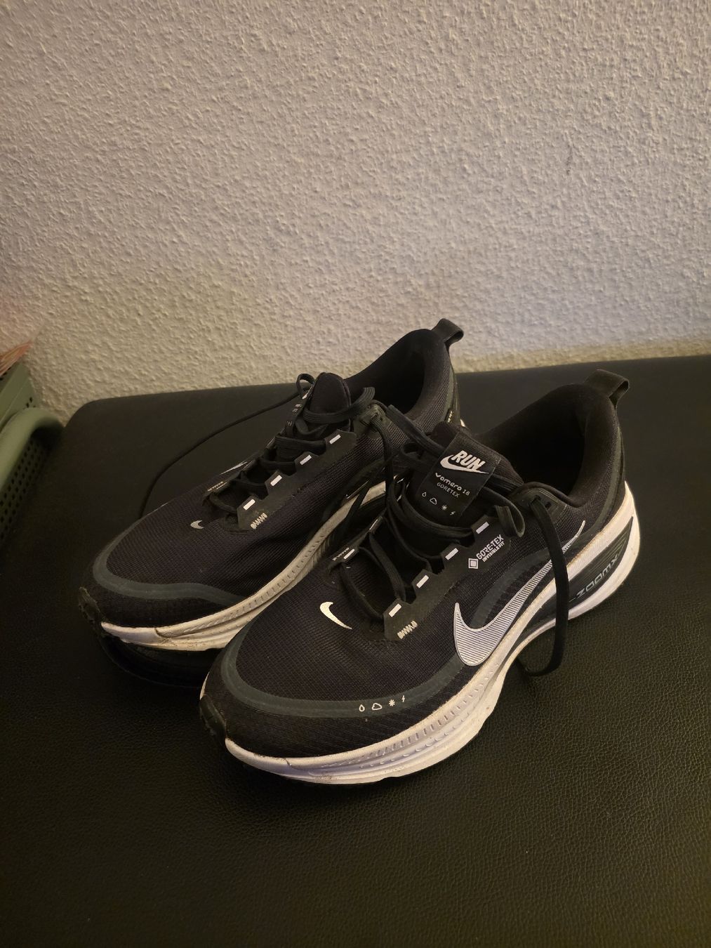 Scarpe da uomo: nike vomero 18 – Nuovo (secondo la descrizione) da Lausanne venduto da Lennox09