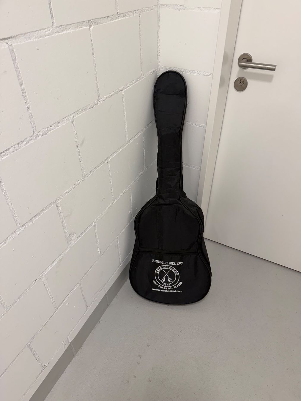 Strumenti musicali: Palmer Gitarre ab 1.- – Usato da Grenchen venduto da Design-Outlet 1
