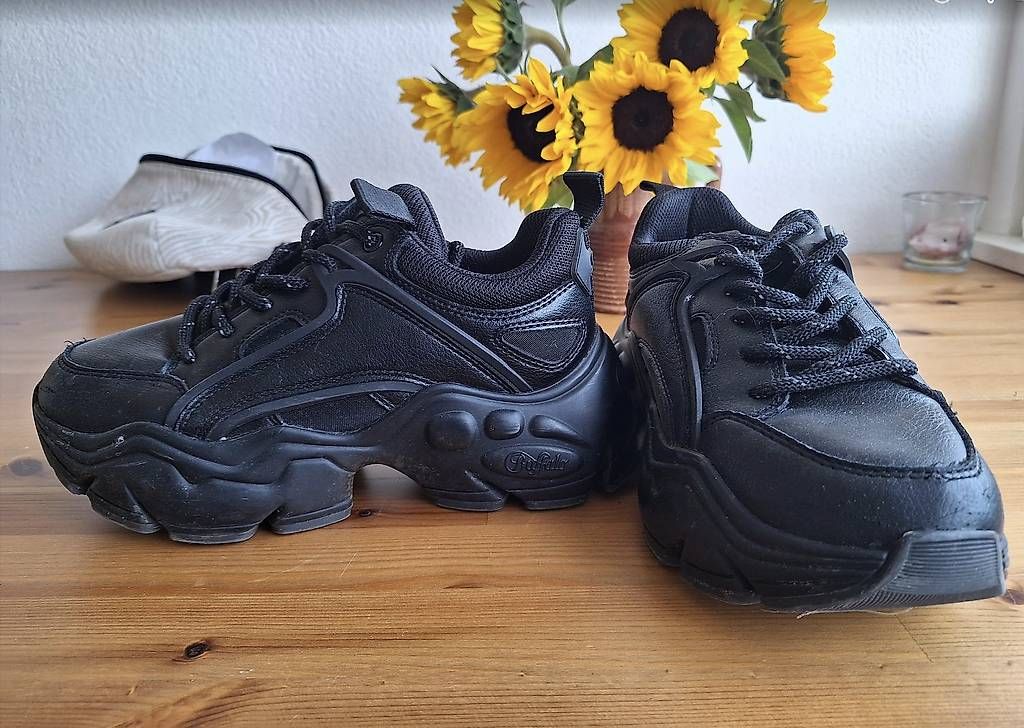 Damenschuhe: Buffalo Binary Trainers  Black, Size 38 – Gebraucht aus Zürich von cor_r92c 1