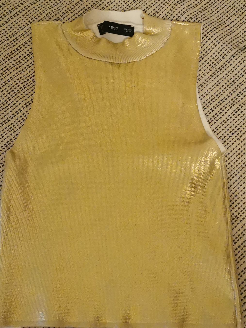 Mango Top: Top Mango dorato metallizzato – Usato da Fribourg venduto da chi_j8yw