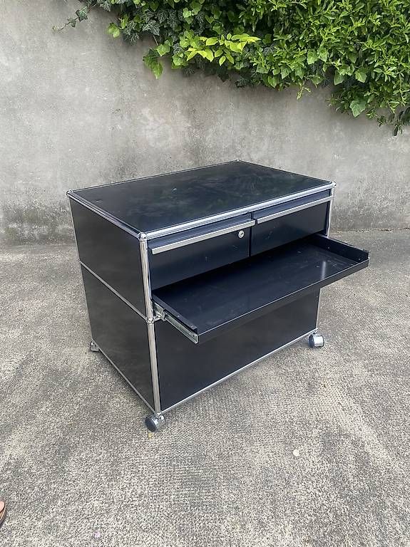 USM Commodes: USM Haller Korpus Schubladen Schwarz – D'occasion à Basel par ssrover 2