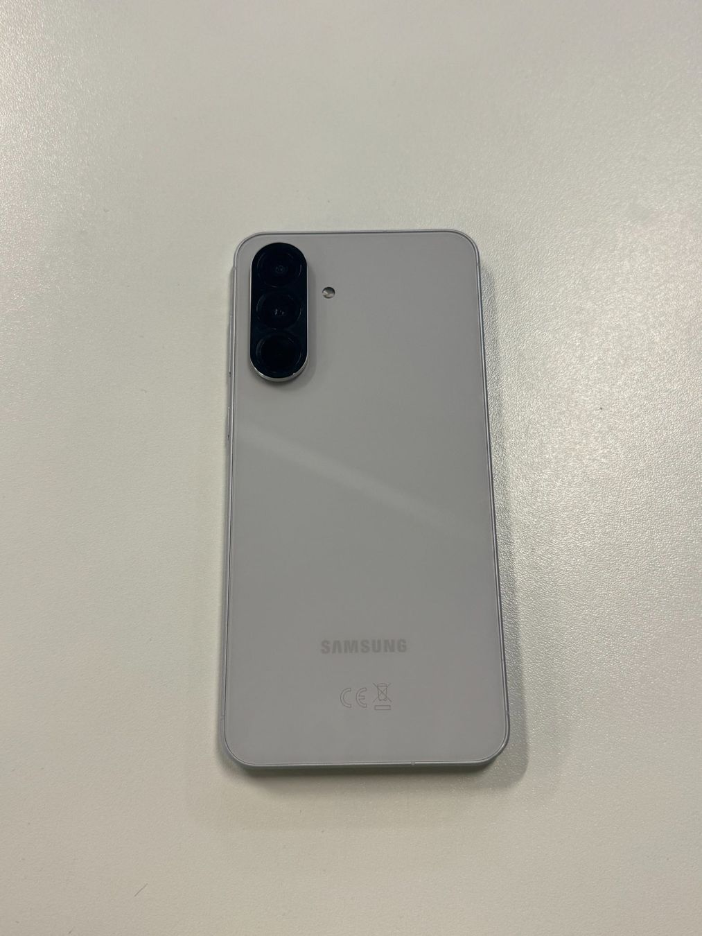Samsung Telefoni cellulari / Smartphones: Samsung Galaxy A56, 256GB – Usato da Hombrechtikon venduto da SPS-Liquidationen 1
